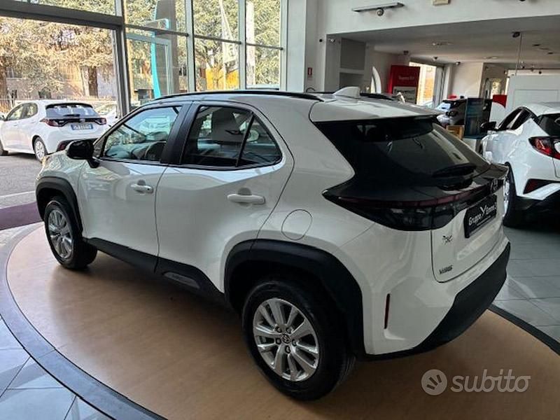 Occasion Toyota Yaris Cross Active 116 ch (85 kW) 2025 Blanc SUV