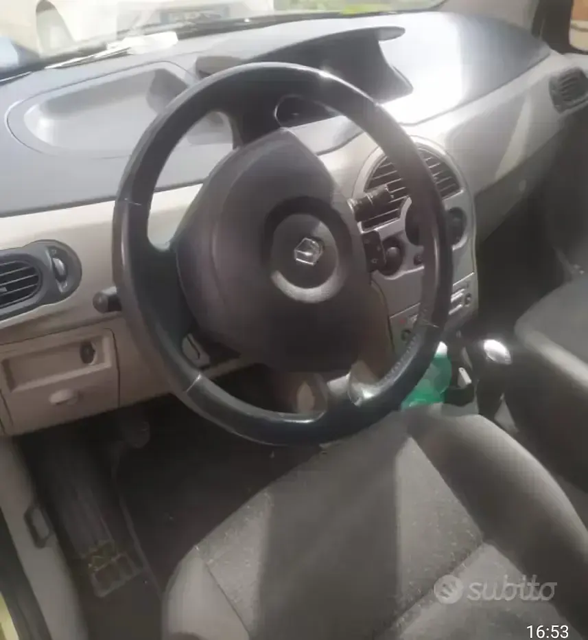 Usata Renault Modus 82 CV (60 kW) 2004 Verde Monovolume