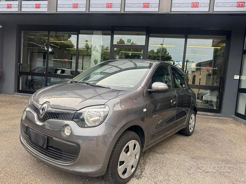 Usata Renault Twingo SE 69 CV (50 kW) 2019 Grigio Utilitaria