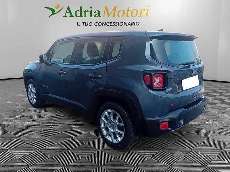 Usata Jeep Renegade Limited 131 CV (96 kW) 2022 Grigio scuro SUV