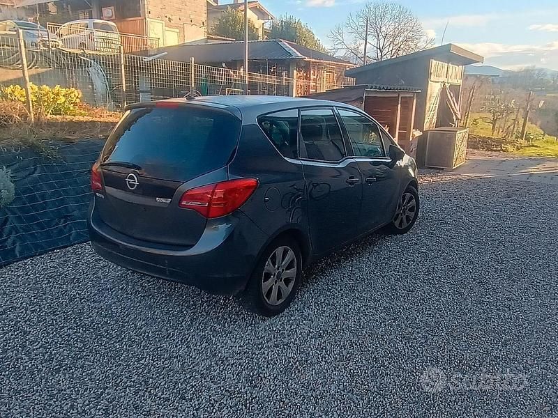 Usata Opel Meriva 101 CV (74 kW) 2012 Monovolume