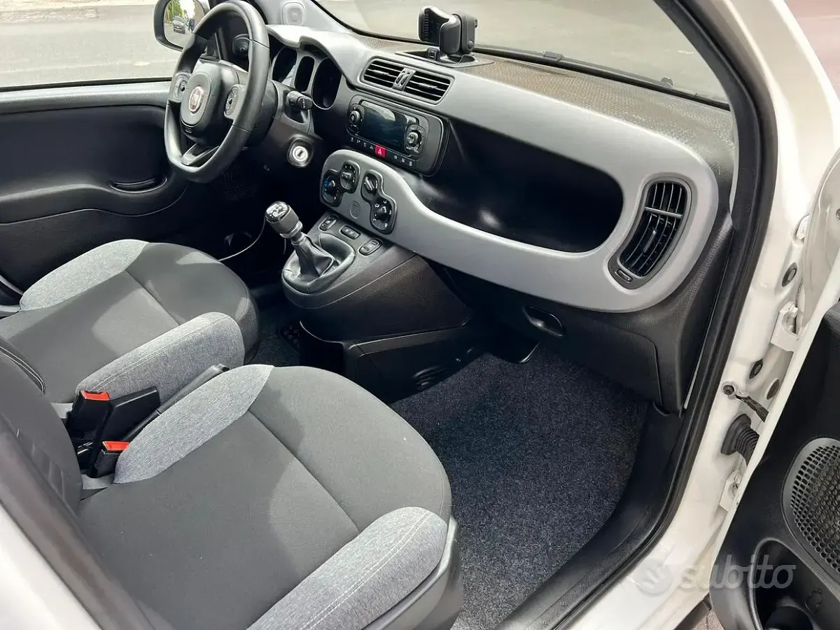 Usata Fiat Panda City Life 69 CV (50 kW) 2021 Bianco Utilitaria
