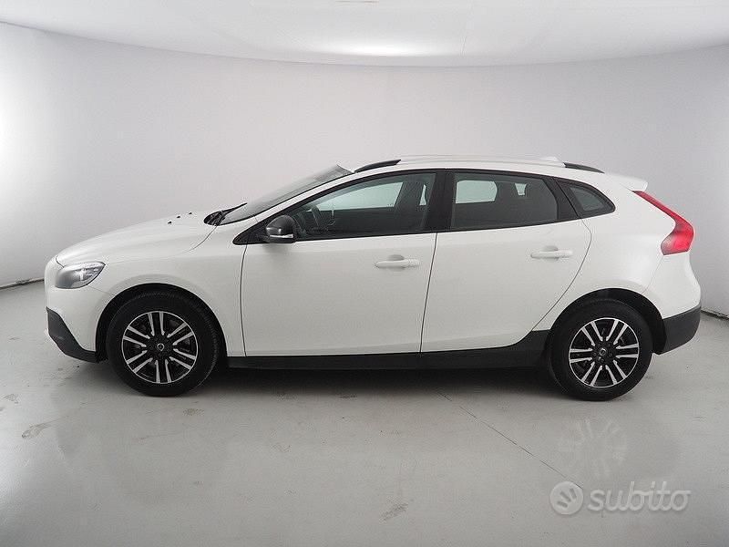 Usata Volvo V40 CC Business Edition 120 CV (88 kW) 2017 Banco Station wagon