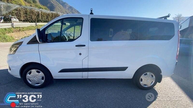 Usata Ford Transit Custom Trend 131 CV (96 kW) 2023 Bianco Station wagon