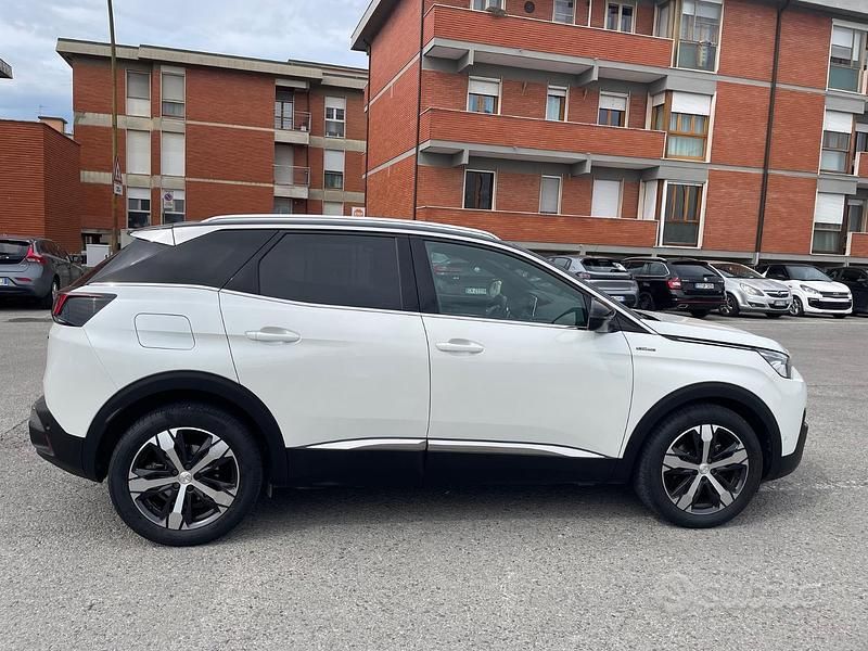 Usata Peugeot 3008 GT-line 165 CV (121 kW) 2019 Bianco SUV