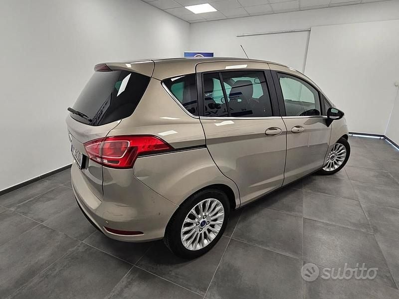Usata Ford B-MAX Titanium 105 CV (77 kW) 2012 Beige Monovolume