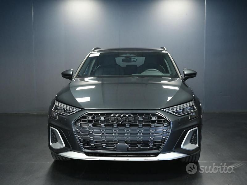 Nuova Audi A3 Ambiente 150 CV (110 kW) 2025 Grigio Berlina