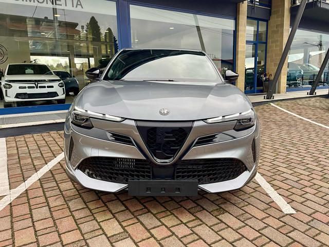 Nuova Alfa Romeo GT Junior Edizione Speciale 145 CV (106 kW) 2025 Argento SUV