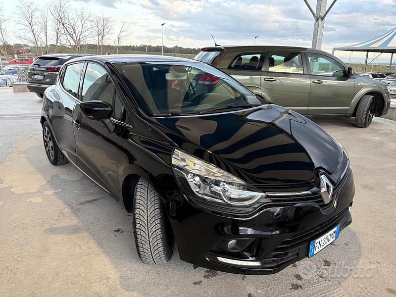 Usata Renault Clio IV Zen 75 CV (55 kW) 2018 Nero Berlina