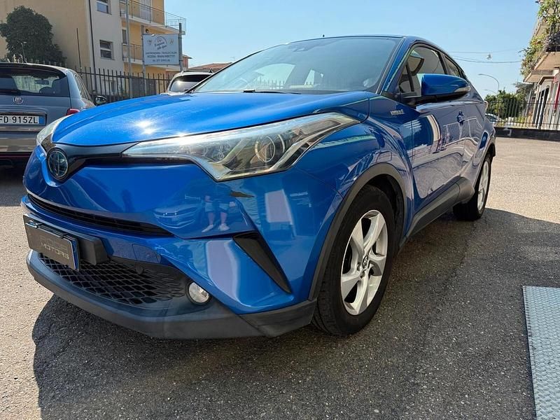 Usata Toyota C-HR Lounge 98 CV (72 kW) 2019 Blu SUV