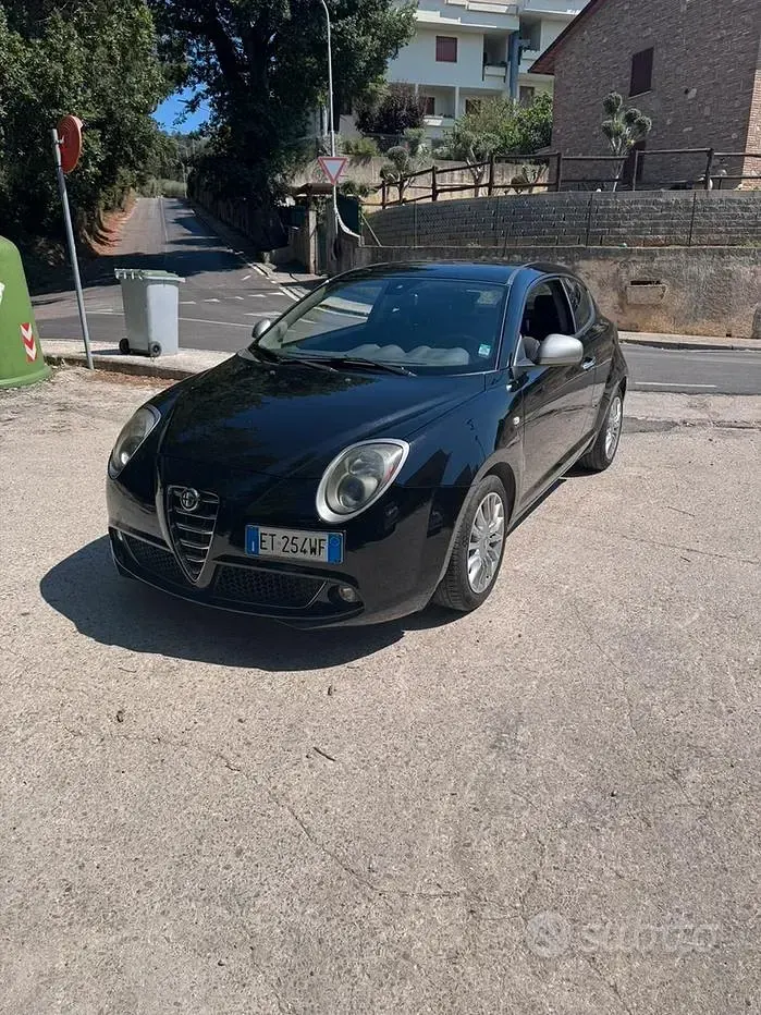 Usata Alfa Romeo MiTo Distinctive 85 CV (62 kW) 2014 Nero Utilitaria