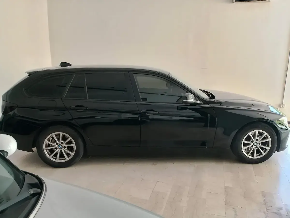 Usata BMW 316 Sport Line 115 CV (84 kW) 2014 Nero Station wagon