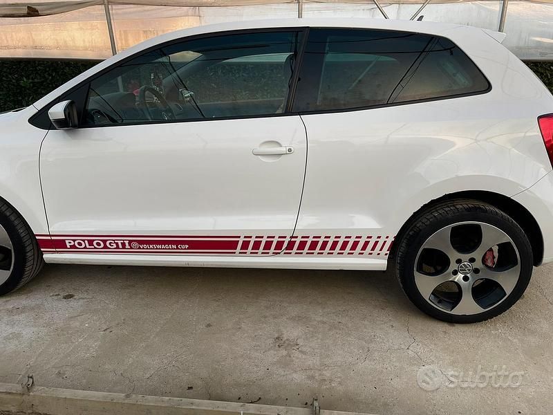 Usata VW Polo 90 CV (66 kW) 2011 Bianco Utilitaria