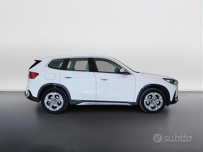 Usata BMW X1 xLine 150 CV (110 kW) 2023 Alpinweiss iii paste SUV