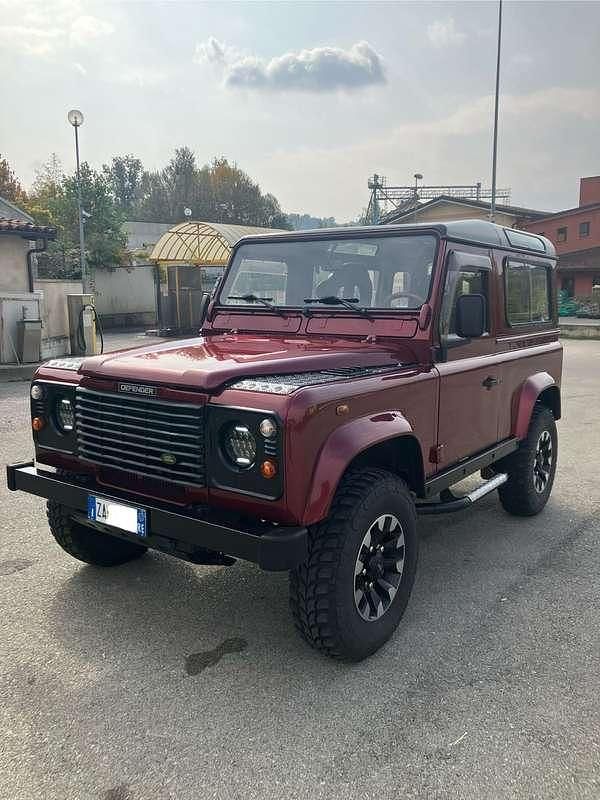 Usata Land Rover Defender SE 122 CV (89 kW) 2003 Rosso Station wagon