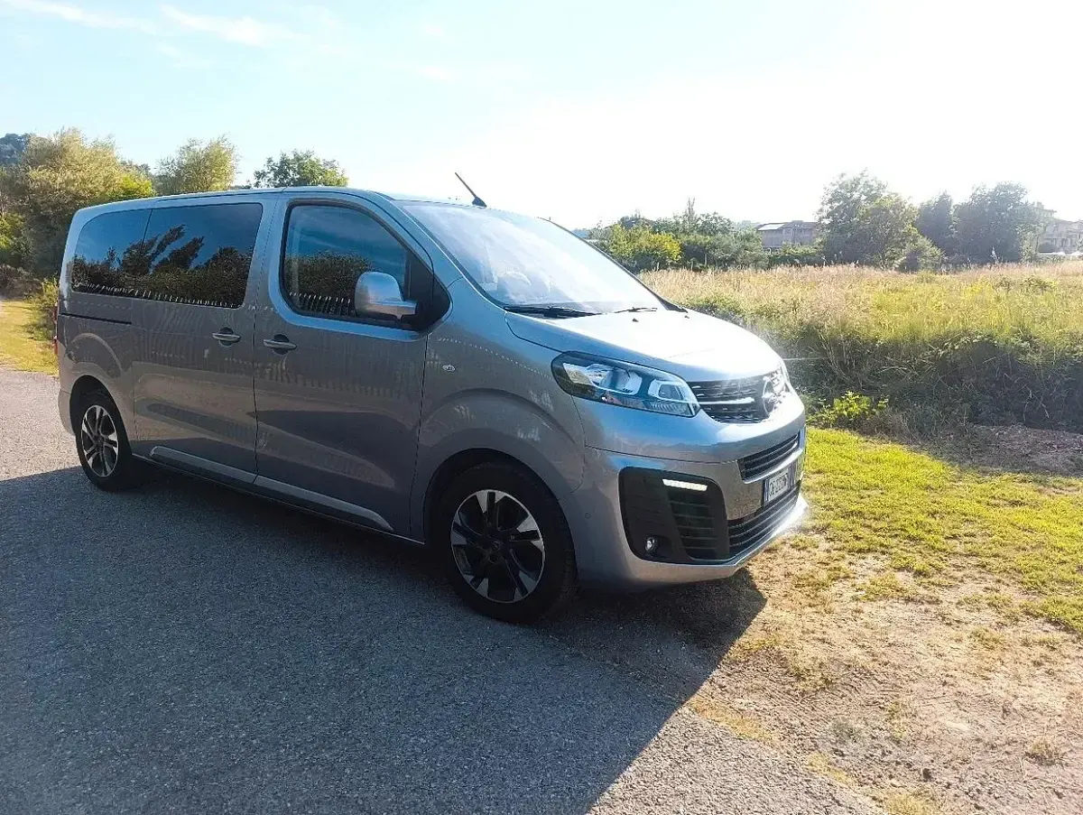 Usata Opel Zafira Life 120 CV (88 kW) 2021 Grigio Monovolume