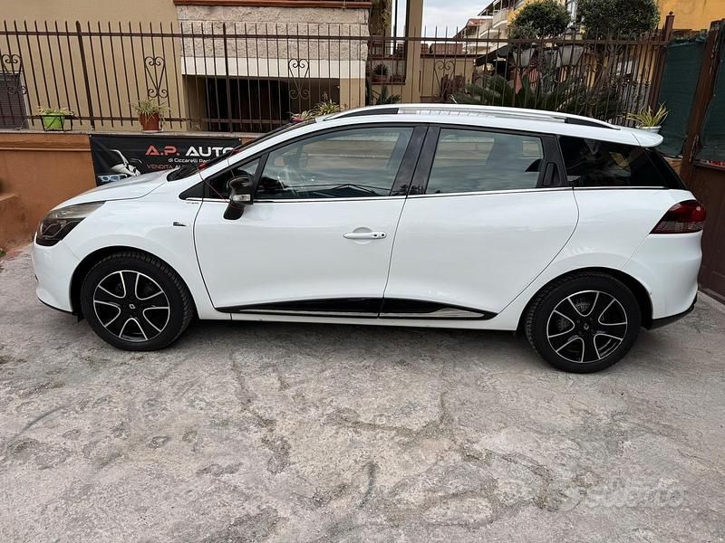 Usata Renault Clio GrandTour 75 CV (55 kW) 2015 Bianco Station wagon