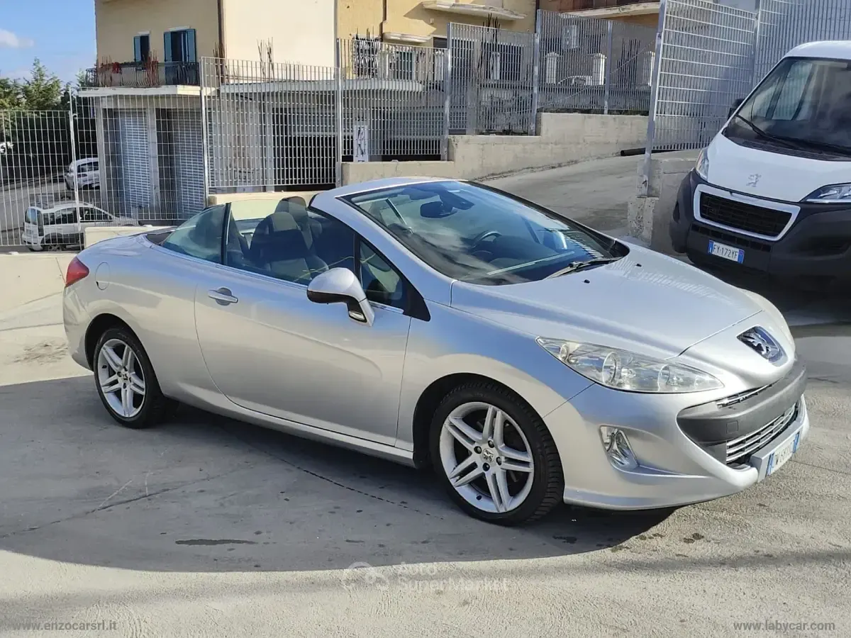 Usata Peugeot 308 CC 140 CV (102 kW) 2009 Argento Cabrio