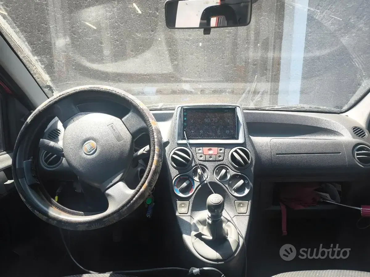 Usata Fiat Panda 69 CV (50 kW) 2010 Rosso Utilitaria