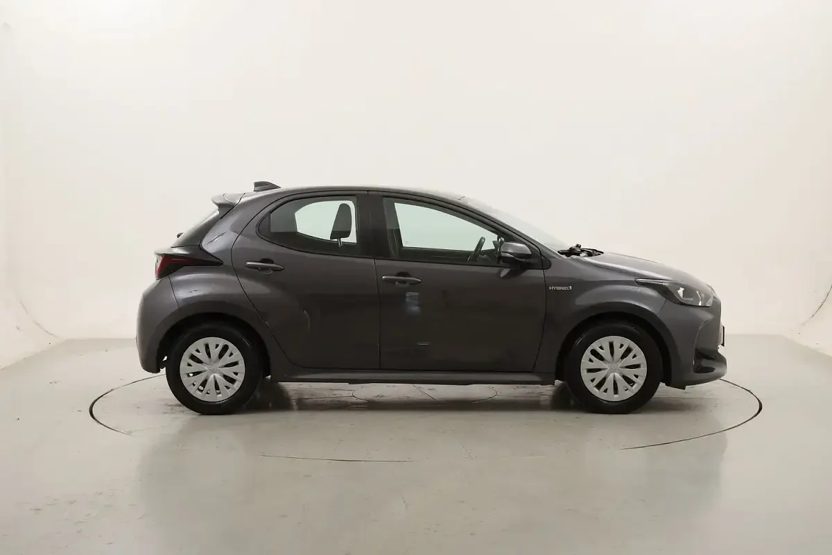 Usata Toyota Yaris Hybrid Business Edition 116 CV (85 kW) 2021 Utilitaria