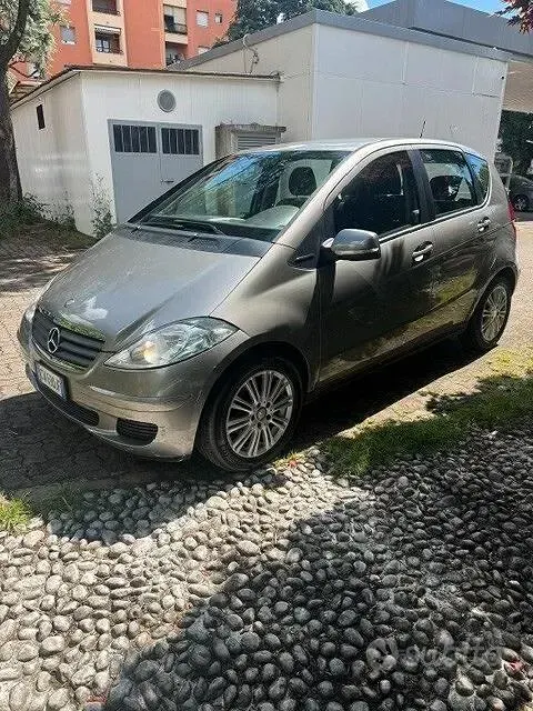 Occasion Mercedes A180 Classic 109 ch (80 kW) 2005 Gris Berline