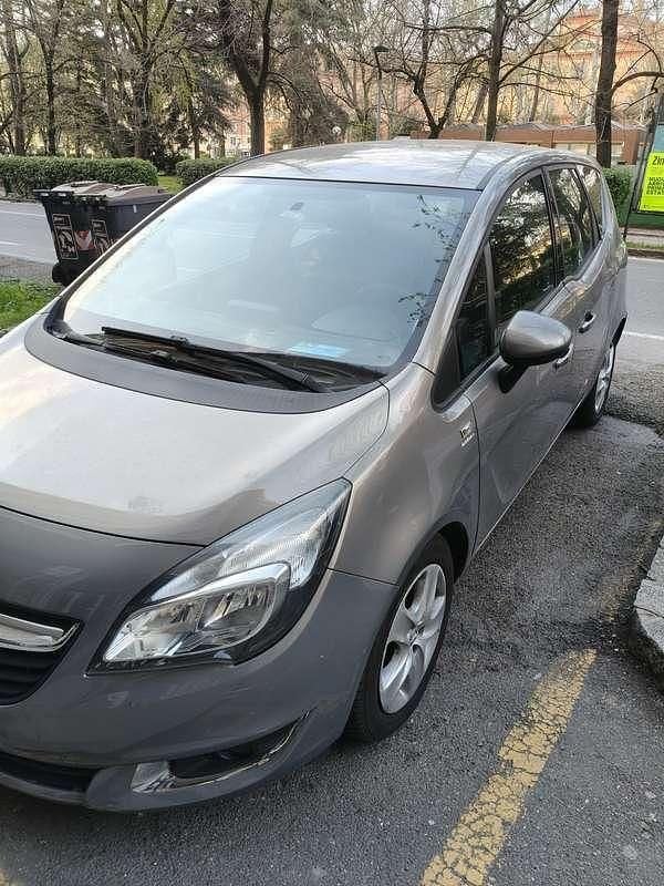 Usata Opel Meriva S 120 CV (88 kW) 2014 Grigio Monovolume