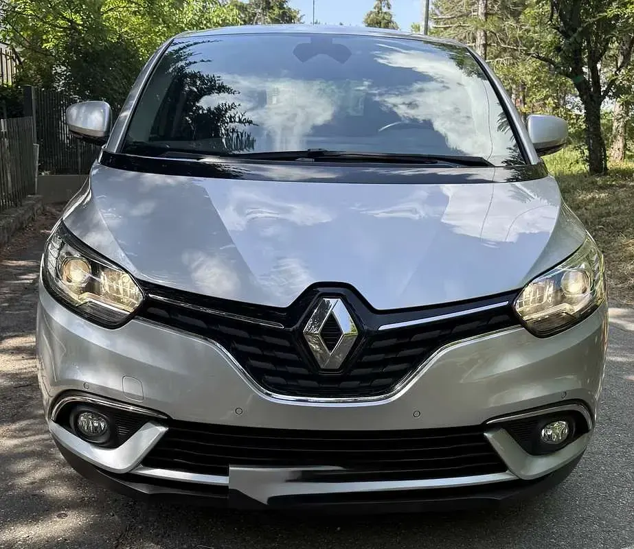 Usata Renault Scénic IV Zen 110 CV (80 kW) 2017 Monovolume
