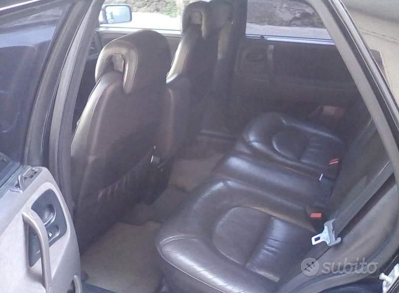 Usata Saab 9000 194 CV (142 kW) 1992 Nero Berlina