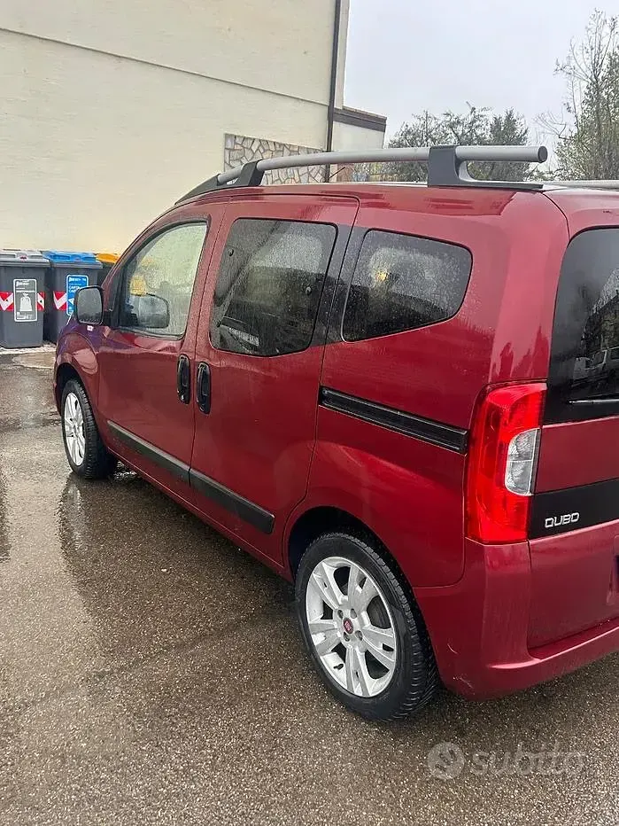 Usata Fiat Qubo Trekking 77 CV (56 kW) 2016 Rosso Monovolume
