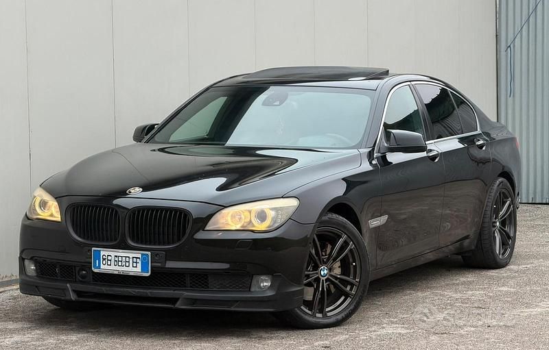 Usata BMW 730 Comfort Edition 245 CV (180 kW) 2010 Nero Berlina