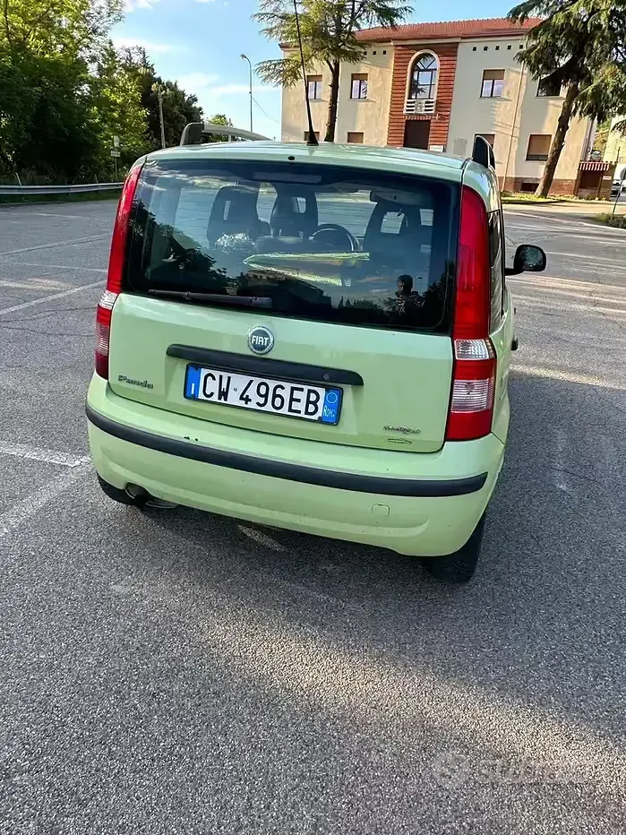 Usata Fiat Panda 69 CV (50 kW) 2005 Verde Utilitaria