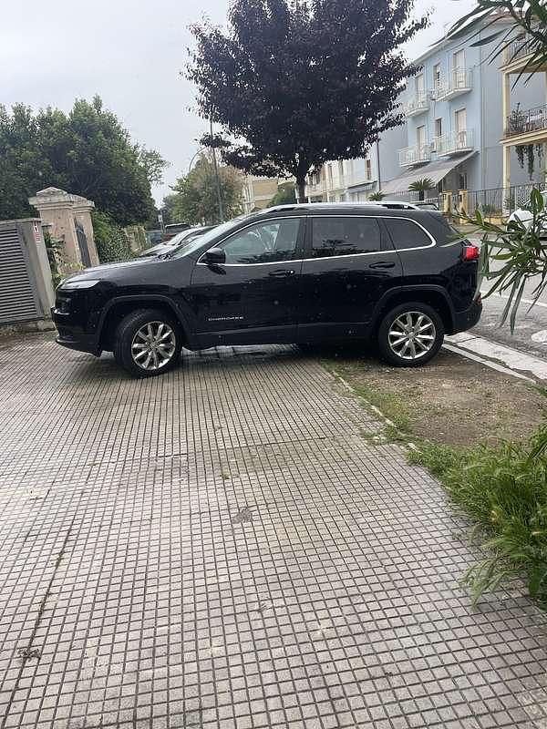 Usata Jeep Cherokee Limited 200 CV (147 kW) 2018 Nero SUV