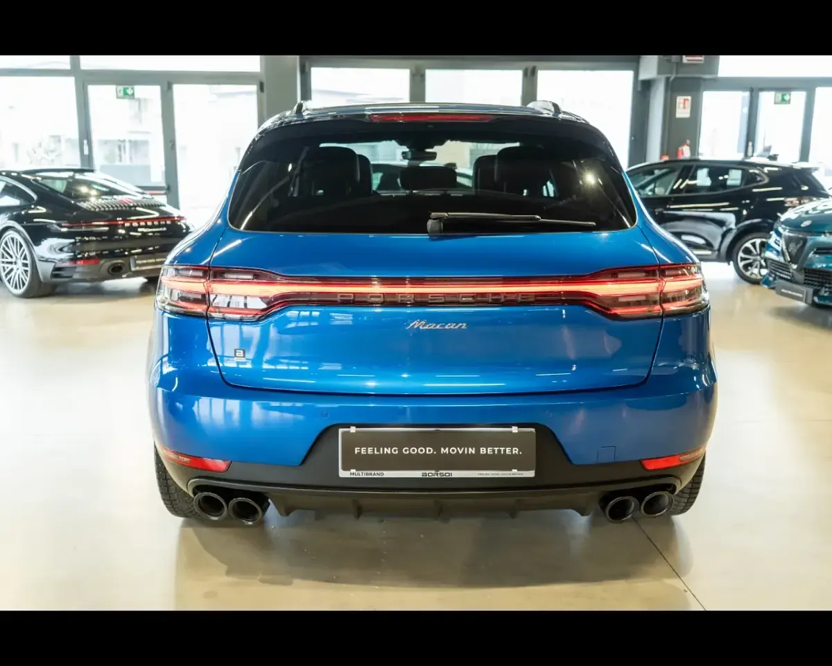 Usata Porsche Macan 245 CV (180 kW) 2019 Azzurro met. tetto nero SUV