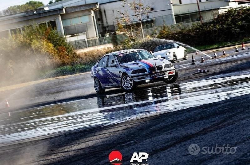 Usata BMW 328 2000 Grigio Berlina