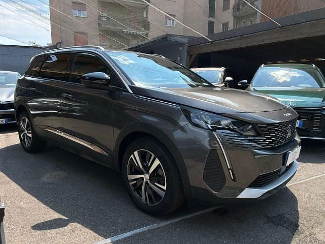 Usata Peugeot 5008 Allure 131 CV (96 kW) 2024 Grigio Monovolume