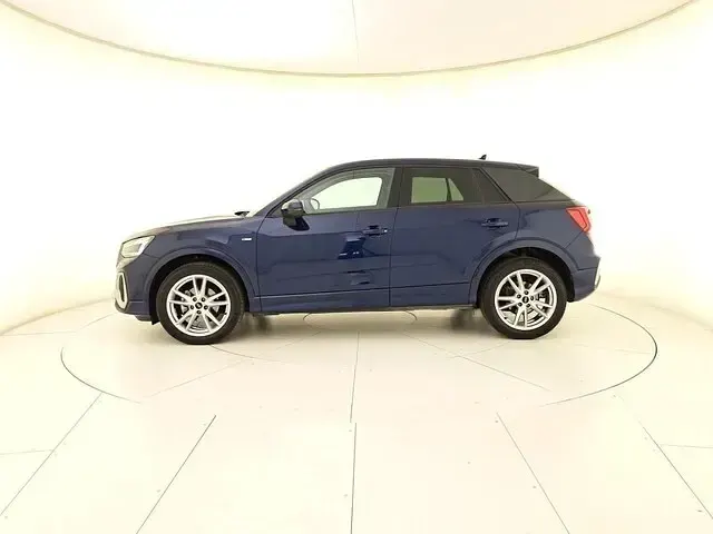 Usata Audi Q2 S-Line 150 CV (110 kW) 2025 Blu navarra metallizzato SUV