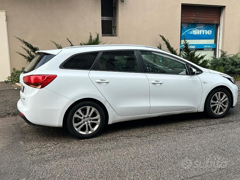 Usata Kia Ceed 2013 Bianco Utilitaria