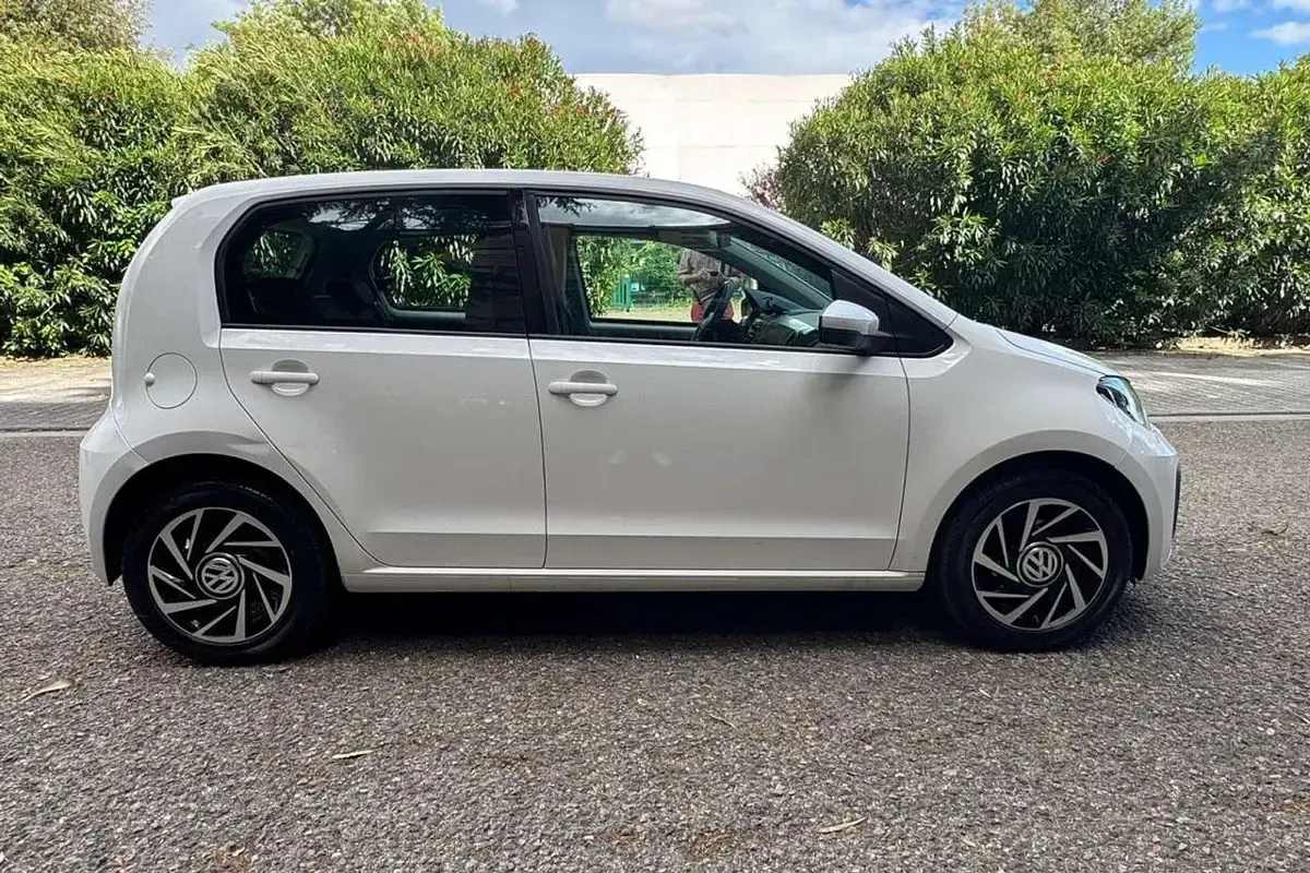 Usata VW up! move up! 68 CV (50 kW) 2019 Bianco Utilitaria
