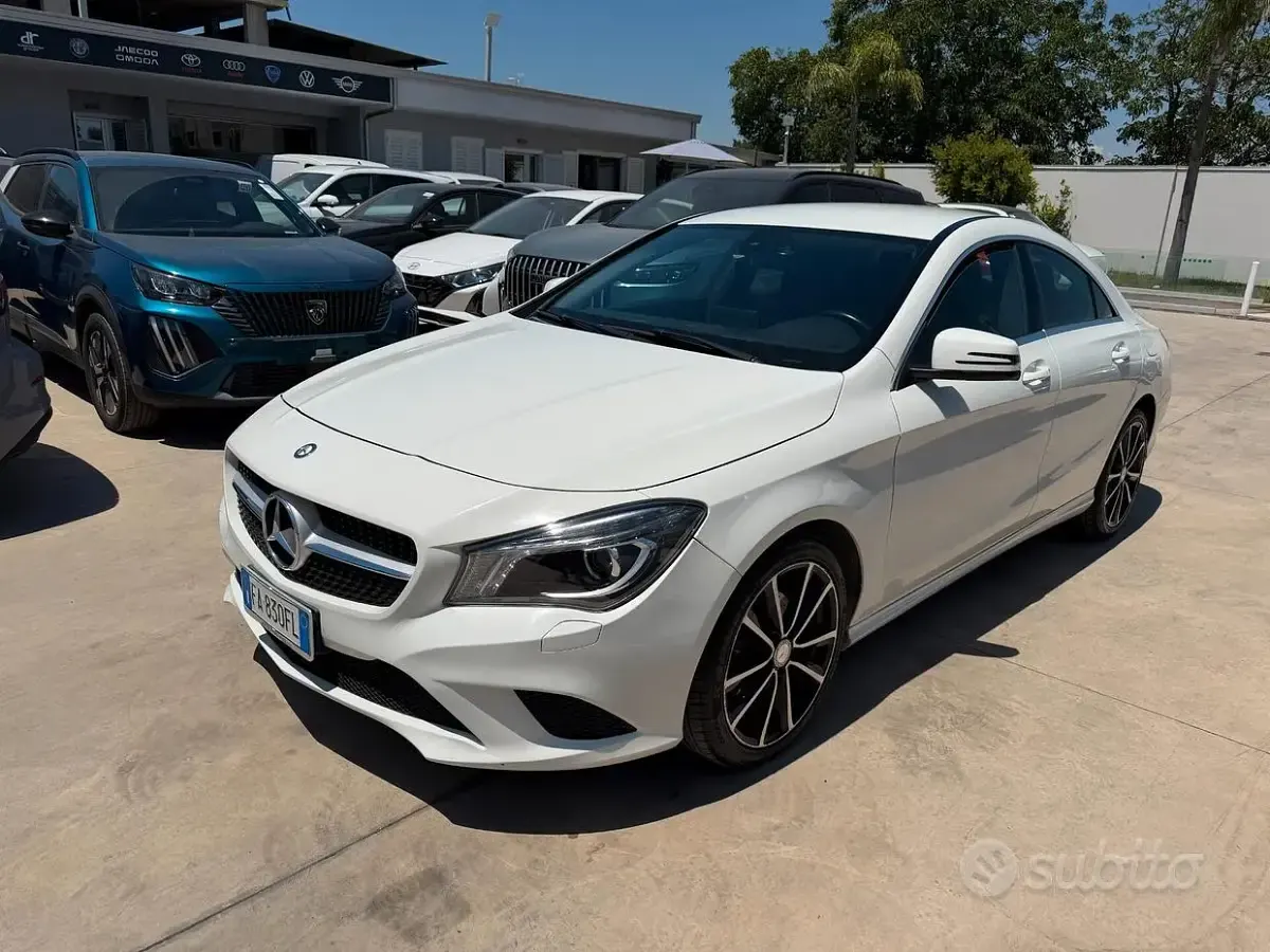 Usata Mercedes CLA180 109 CV (80 kW) 2015 Bianco Coupé