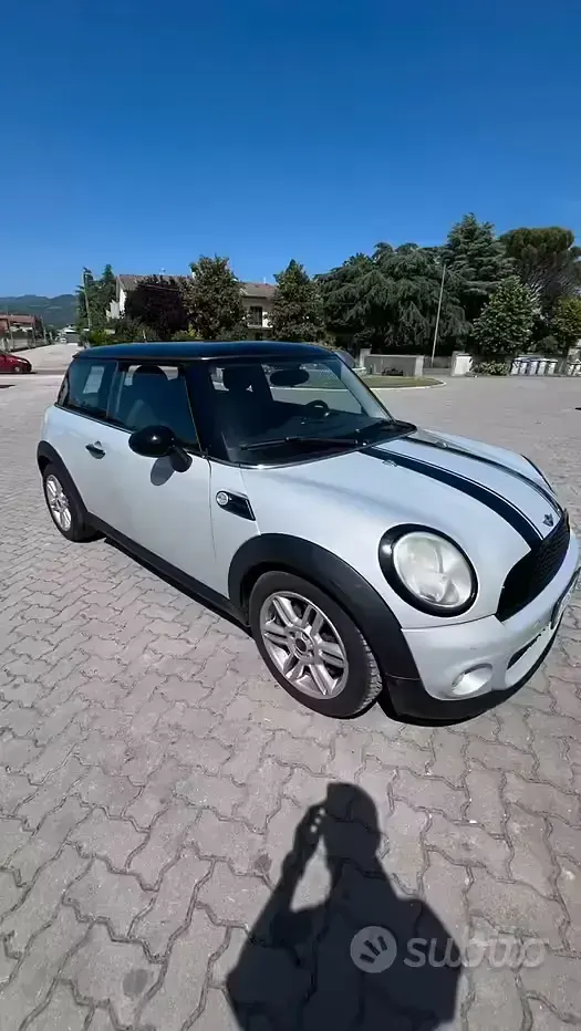 Usata Mini Cooper 122 CV (89 kW) 2011 Utilitaria