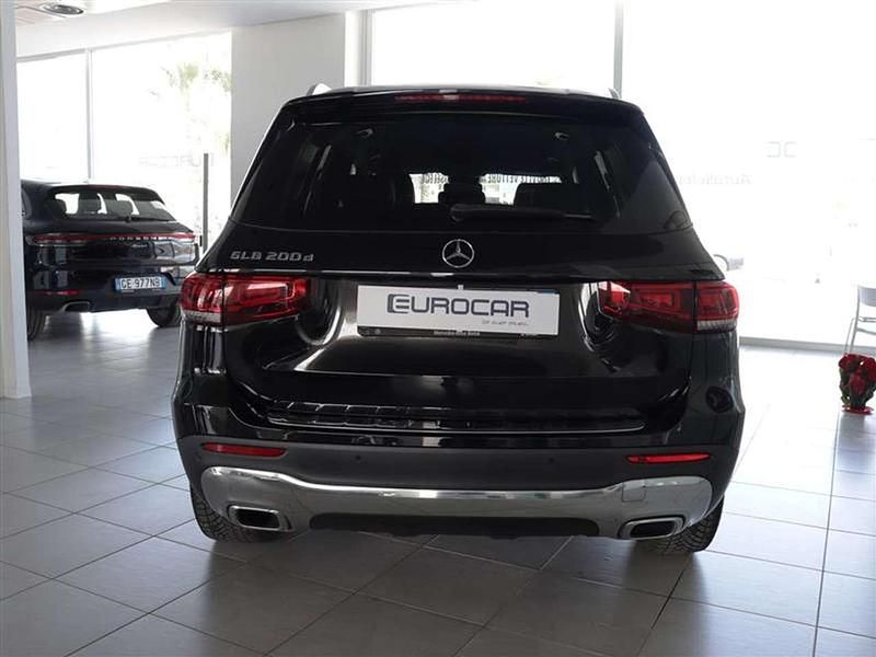 Usata Mercedes GLB200 Premium 150 CV (110 kW) 2021 Nero / black SUV