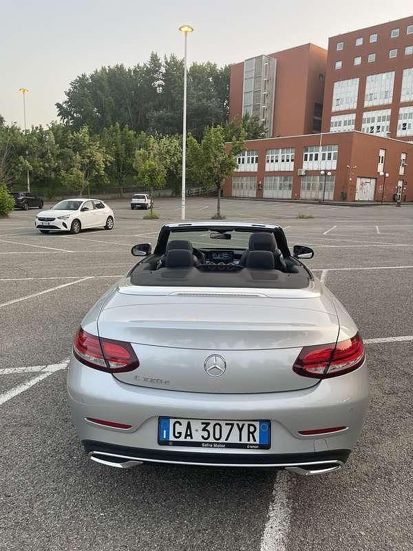 Usata Mercedes C220 194 CV (142 kW) 2020 Cabrio