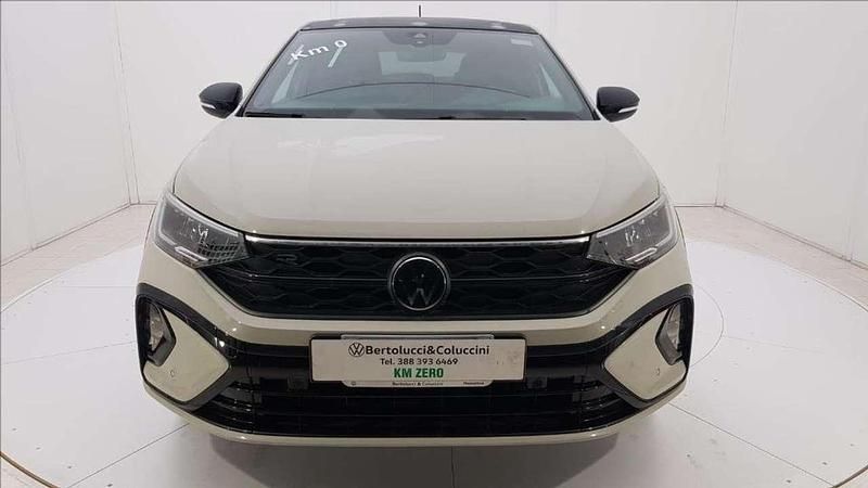 Nuova VW Taigo R-line 110 CV (80 kW) 2025 Beige pastello SUV