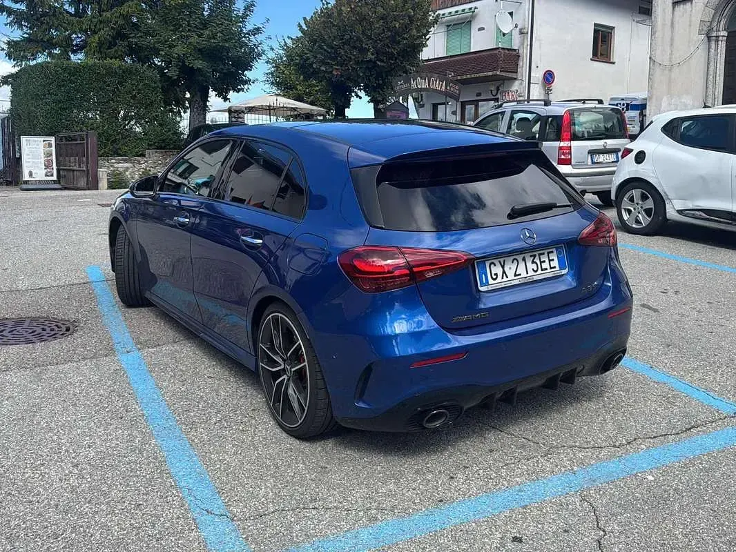Usata Mercedes A35 AMG Advanced Plus 306 CV (225 kW) 2024 Blu/azzurro Berlina