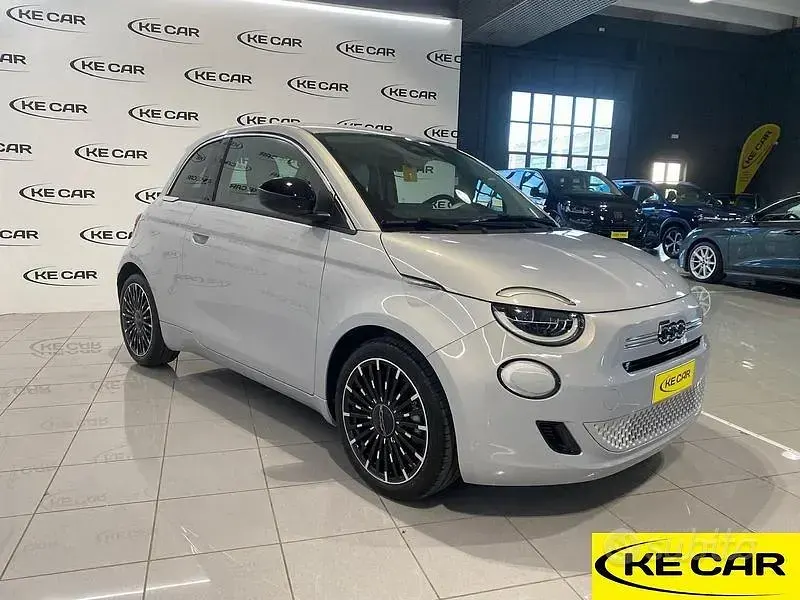 Nuova Fiat 500 Icon 65 CV (47 kW) 2026 Bluazzurro Berlina