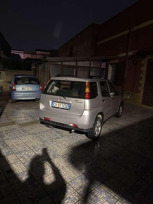 Usata Suzuki Ignis 99 CV (72 kW) 2005 Monovolume