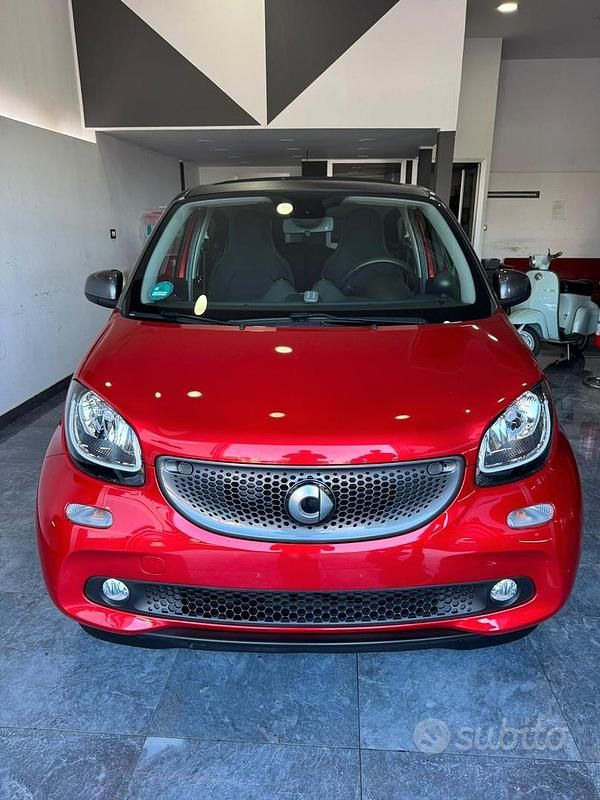 Rosso Usata 2018 Smart ForFour Passion Utilitaria | 9199 € (Super prezzo) - Immagine 1/4