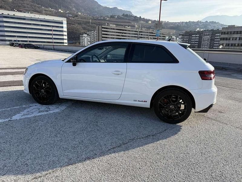 Usata Audi A3 Attraction 110 CV (80 kW) 2015 Bianco Berlina