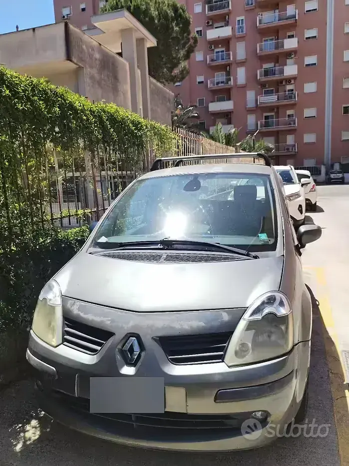 Usata Renault Modus 106 CV (77 kW) 2007 Grigio Monovolume