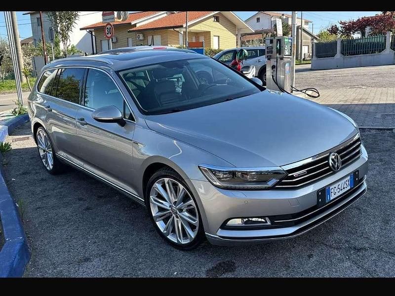 Grigio Usata 2016 VW Passat Alltrack Station wagon | 13.000 € (Buon prezzo) - Immagine 1/4
